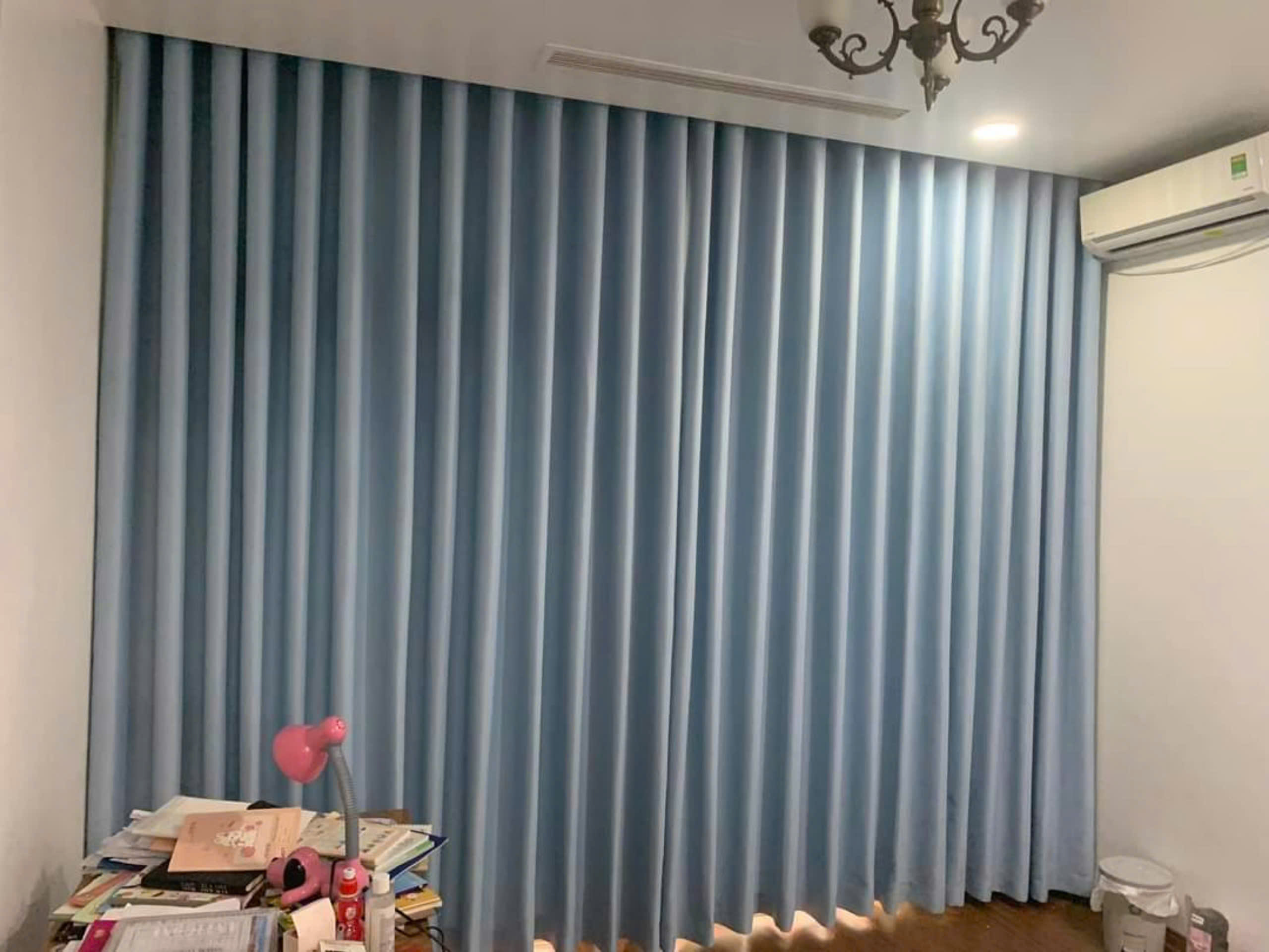 Rèm vải một màu thực sự là lựa chọn hoàn hảo cho mọi không gian